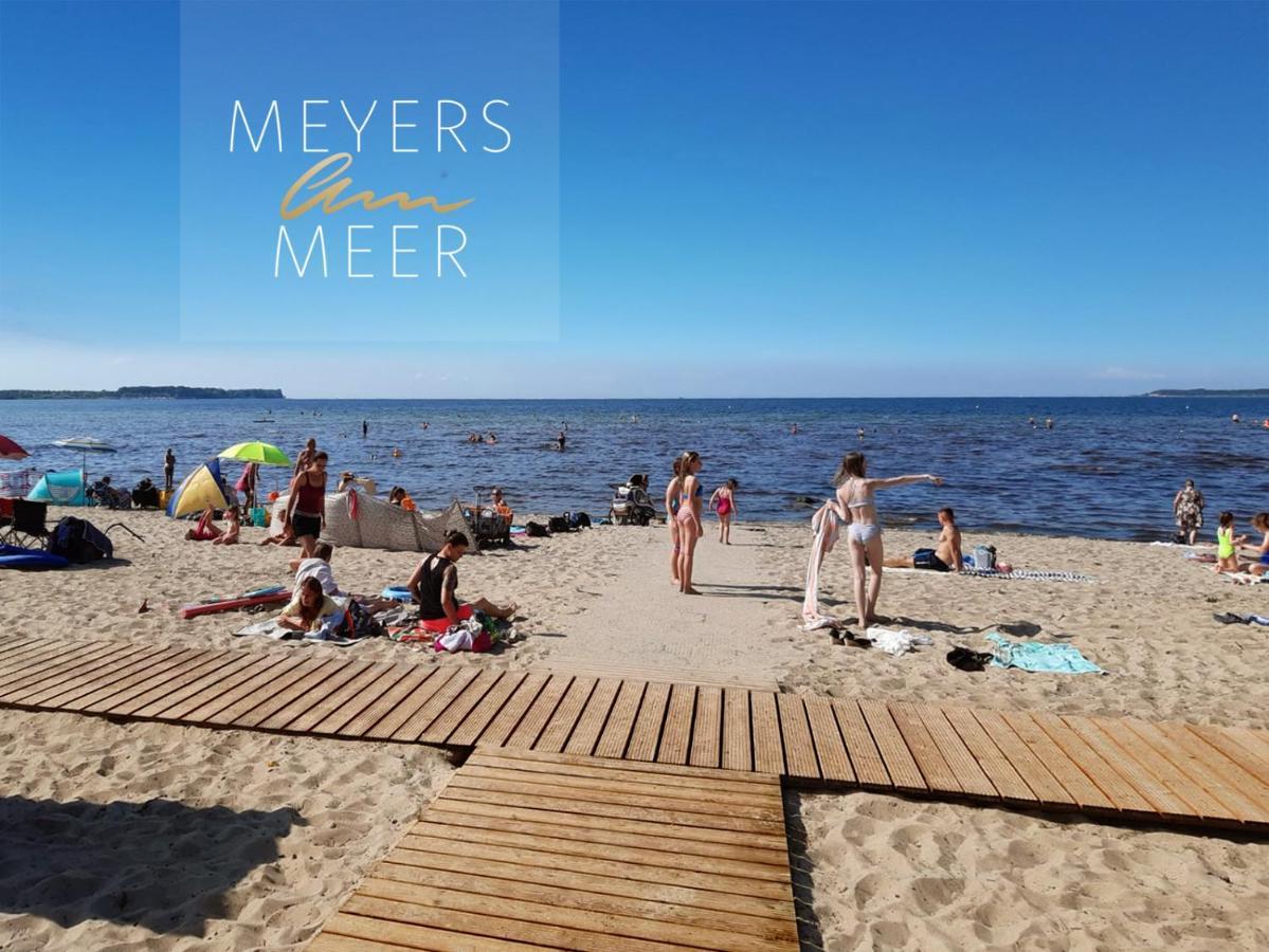 Schickes Holzchalet "Henk" - Mit Kamin - Ostsee Strand 500M - 4 Personen - By "Meyers Am Meer" Zierow Bagian luar foto