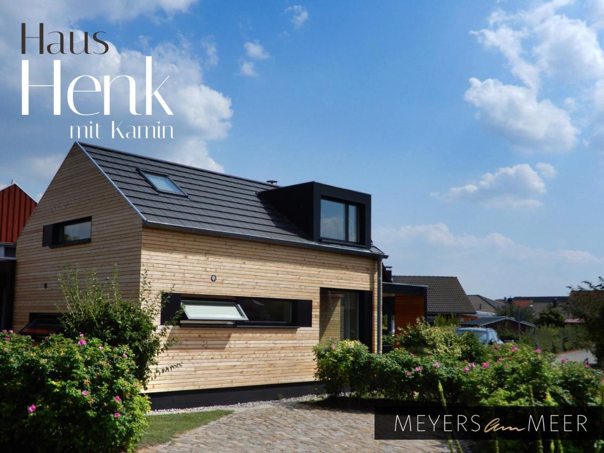 Schickes Holzchalet "Henk" - Mit Kamin - Ostsee Strand 500M - 4 Personen - By "Meyers Am Meer" Zierow Bagian luar foto
