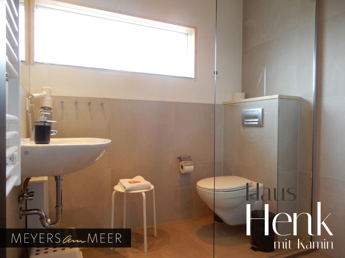 Schickes Holzchalet "Henk" - Mit Kamin - Ostsee Strand 500M - 4 Personen - By "Meyers Am Meer" Zierow Bagian luar foto
